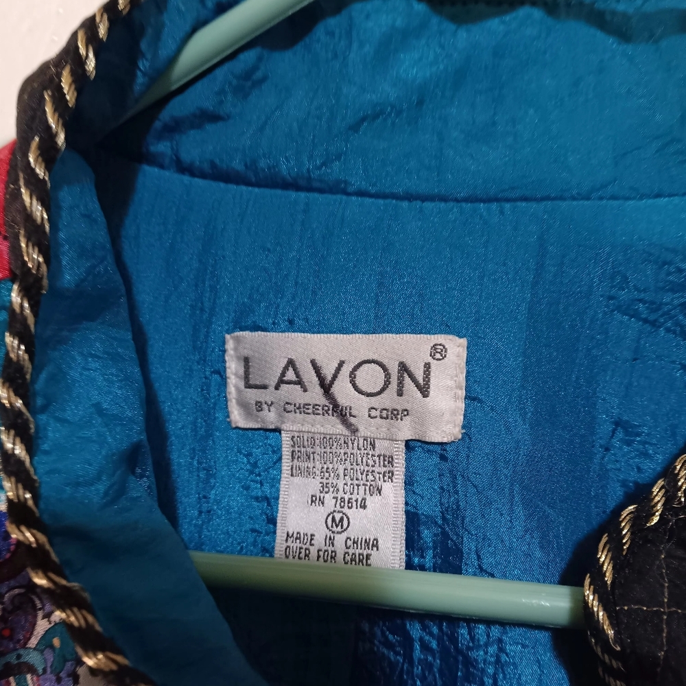 Lavons women windbreaker